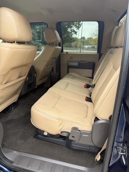 Ford F-250 SD Lariat Crew Cab 4WD 2015
