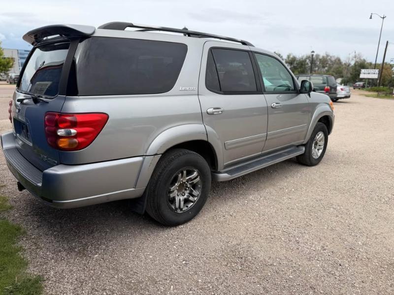 Toyota Sequoia Limited 4WD 2004