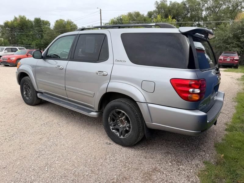 Toyota Sequoia Limited 4WD 2004