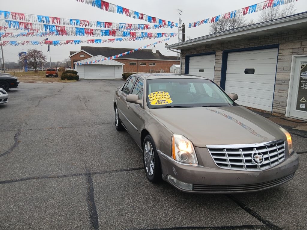 2007 Cadillac DTS Luxury II's photo