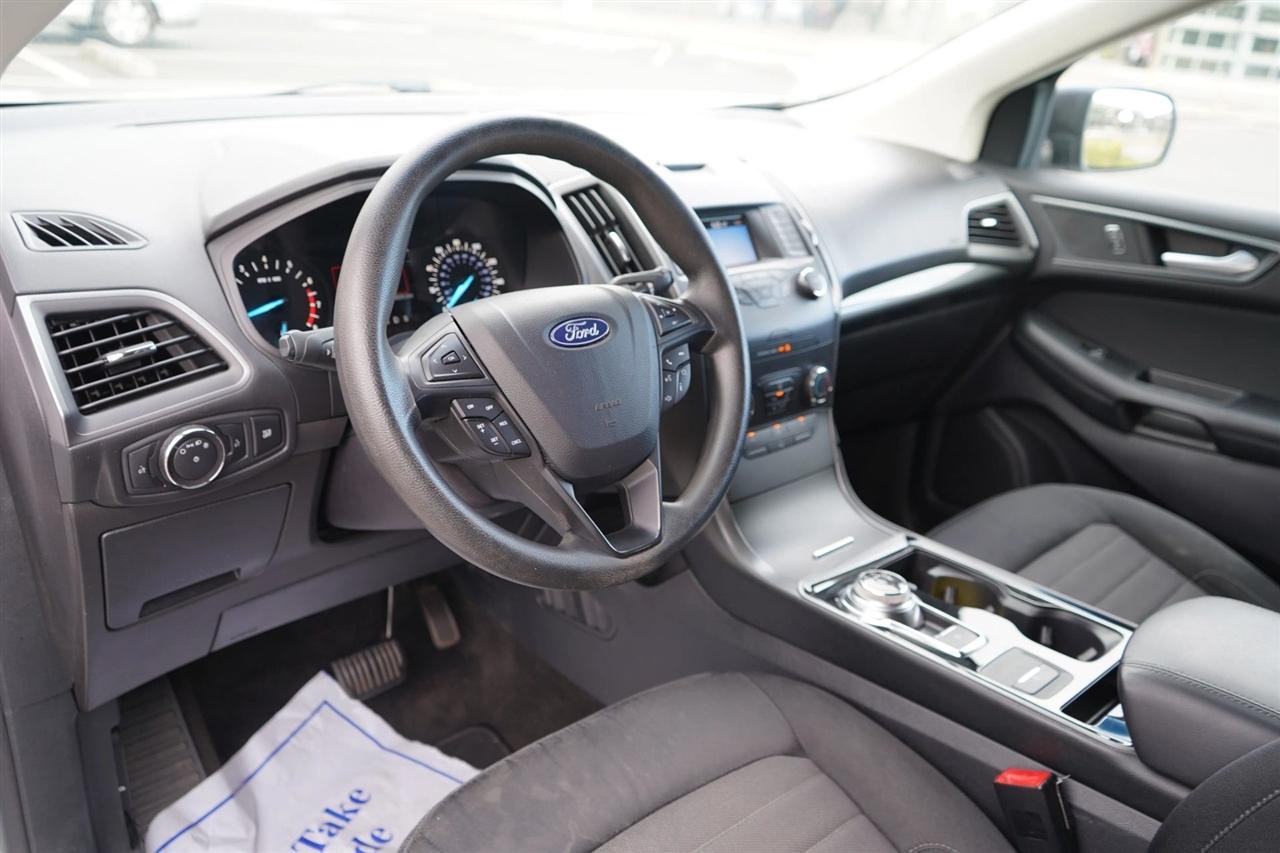 2019 Ford Edge SE - Photo 9