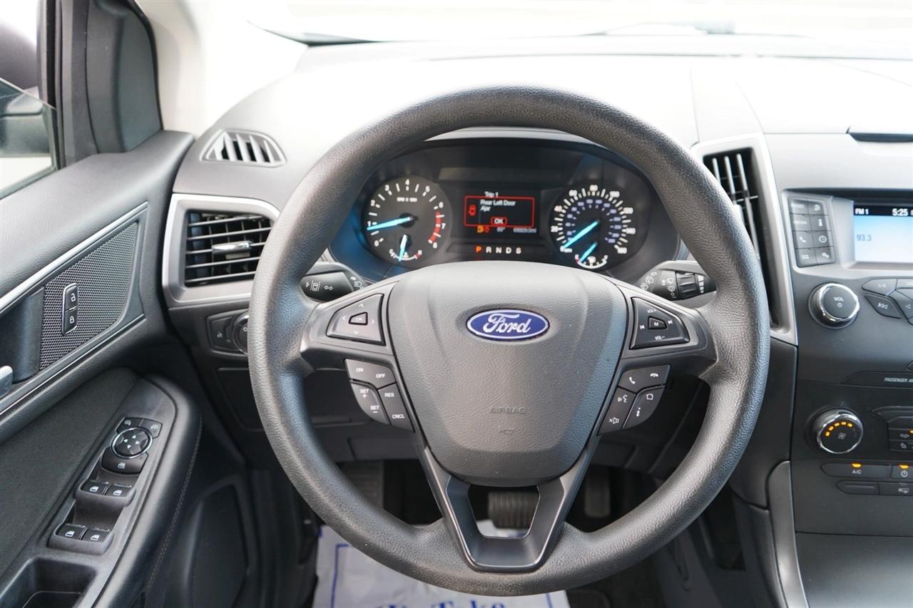 2019 Ford Edge SE - Photo 19