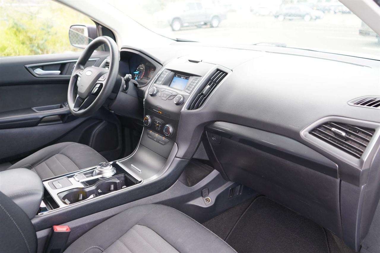 2019 Ford Edge SE - Photo 21