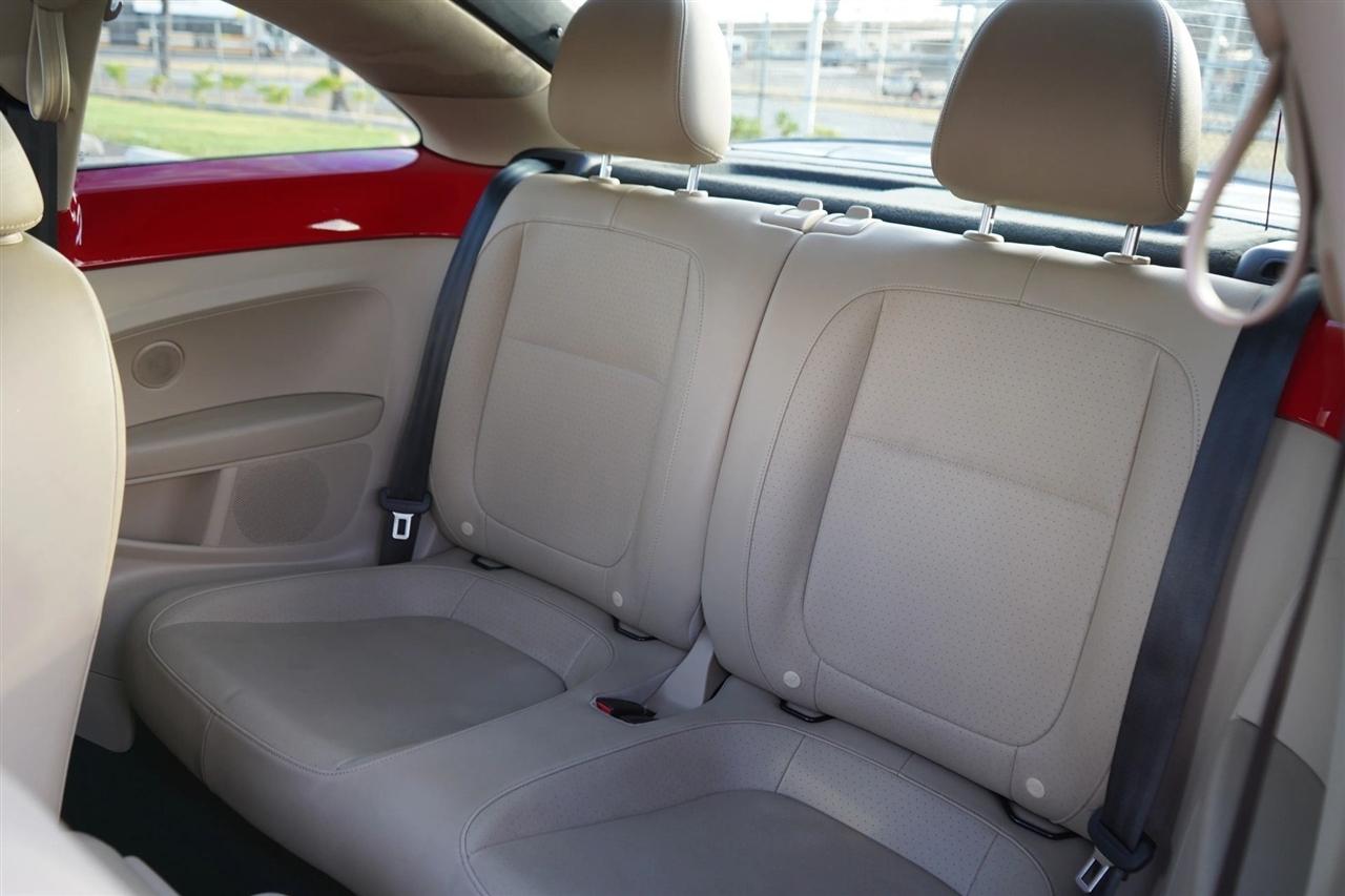 2019 Volkswagen Beetle SE - Photo 18
