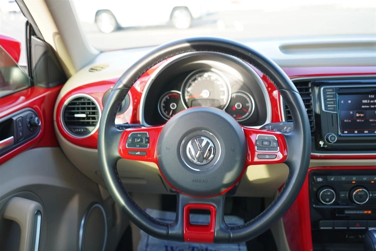 2019 Volkswagen Beetle SE - Photo 19