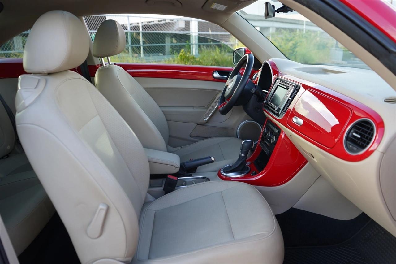 2019 Volkswagen Beetle SE - Photo 23