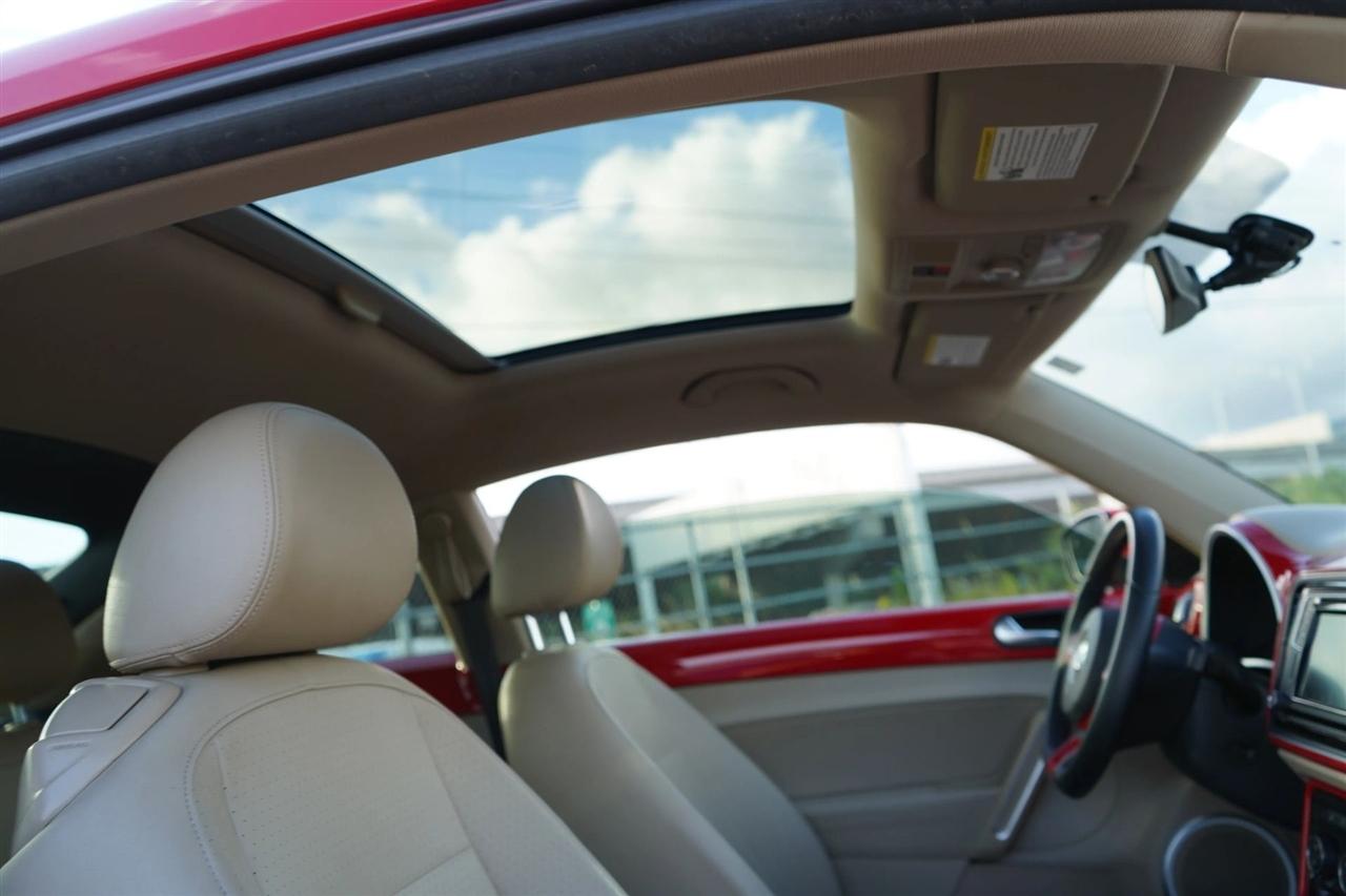 2019 Volkswagen Beetle SE - Photo 24