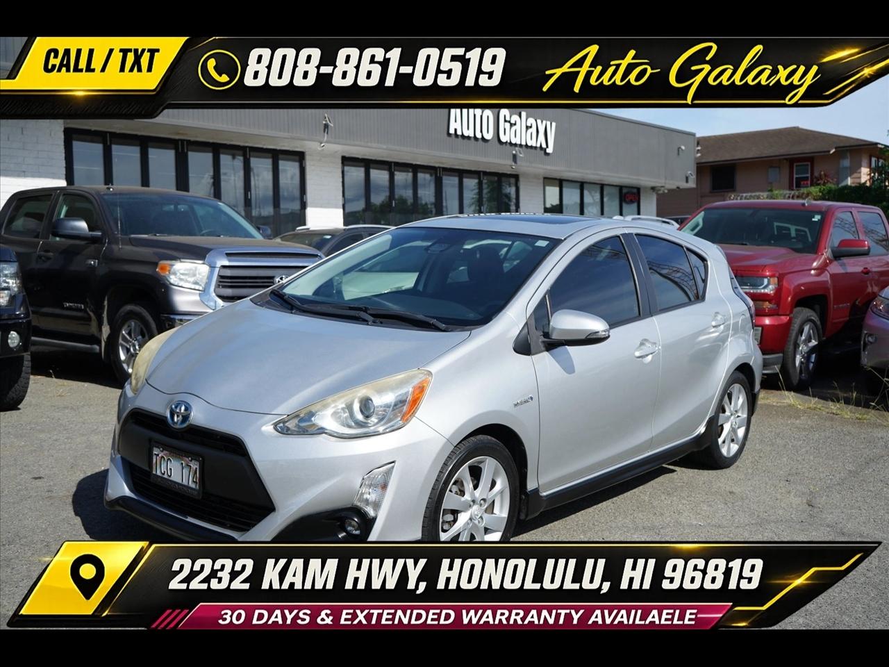 2017 Toyota Prius c One (Natl)
