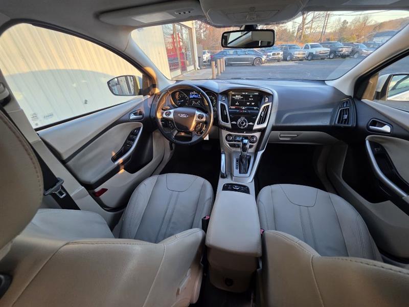 Ford Focus SEL 2012