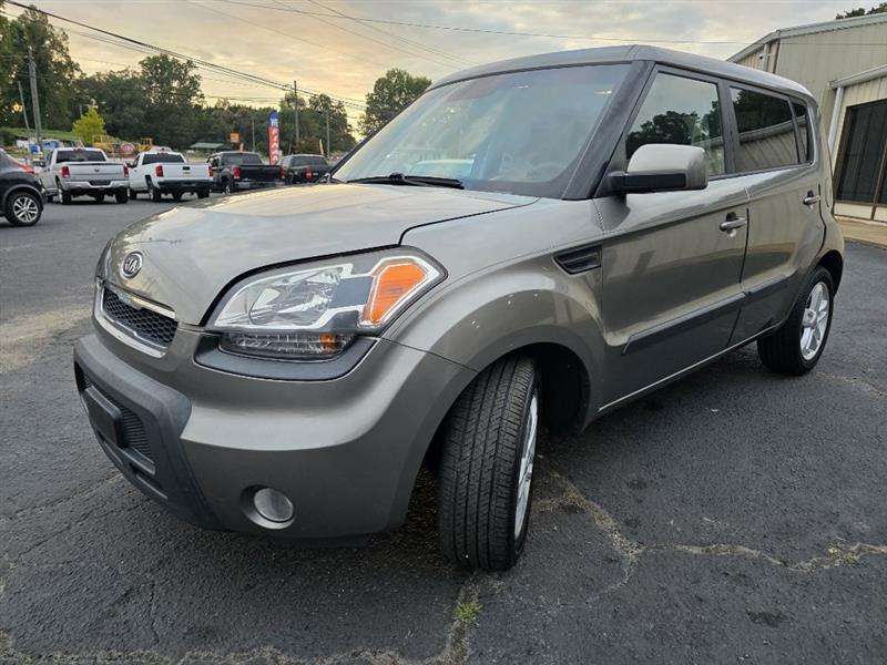 Kia Soul + 2011