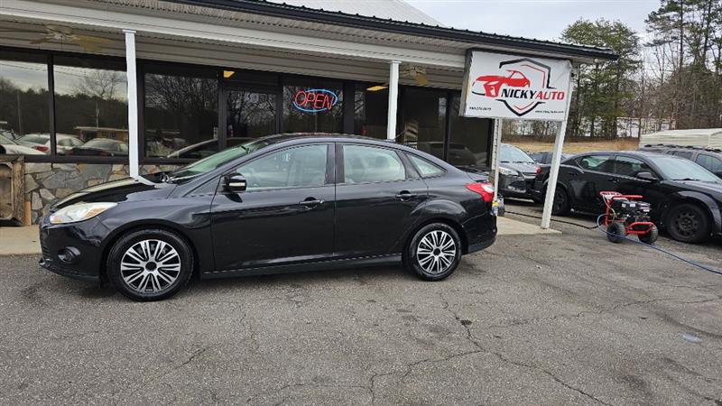 Ford Focus SE Sedan 2014