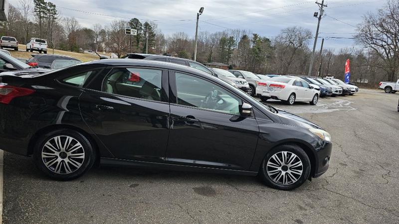 Ford Focus SE Sedan 2014