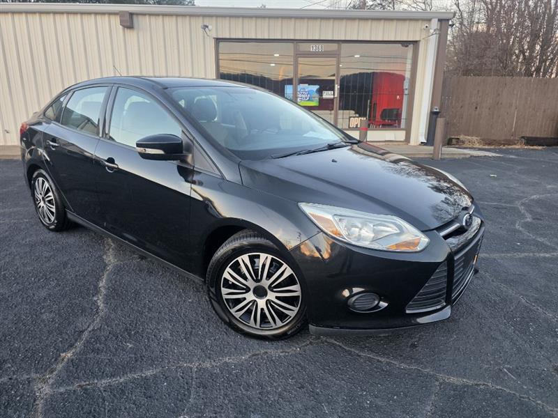 Ford Focus SE Sedan 2014