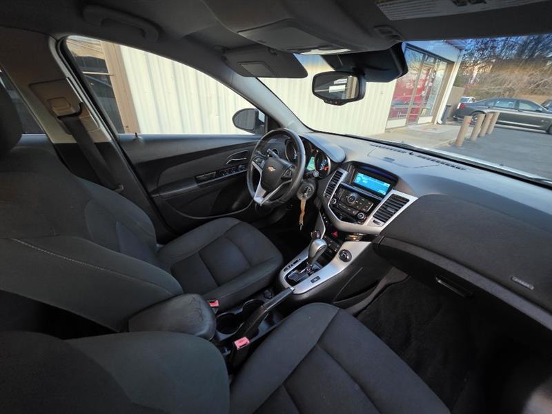 Chevrolet Cruze 1LT 2012