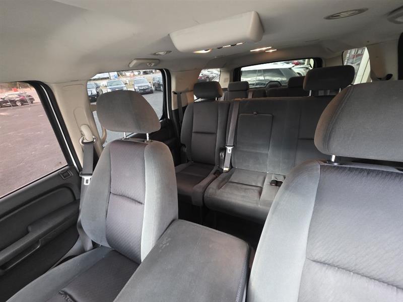 Chevrolet Suburban LS 1500 2WD 2009