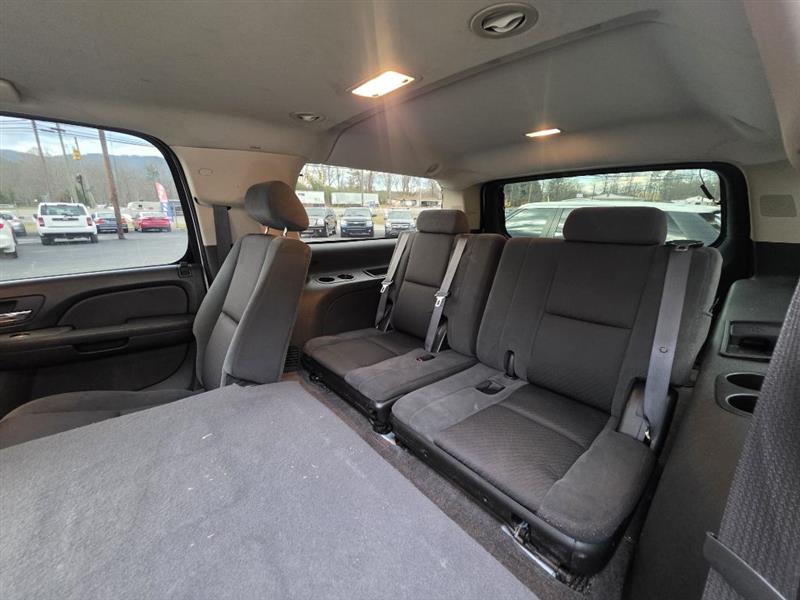 Chevrolet Suburban LS 1500 2WD 2009