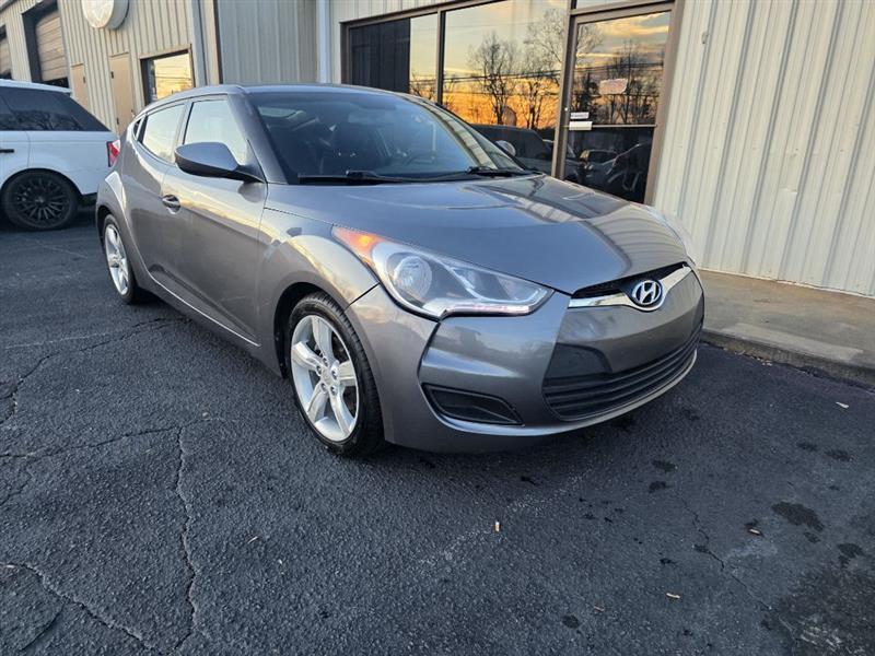 Hyundai Veloster  2012