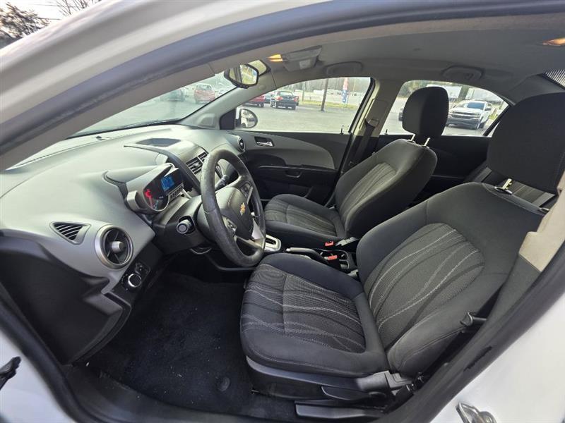 Chevrolet Sonic LT Auto Sedan 2016