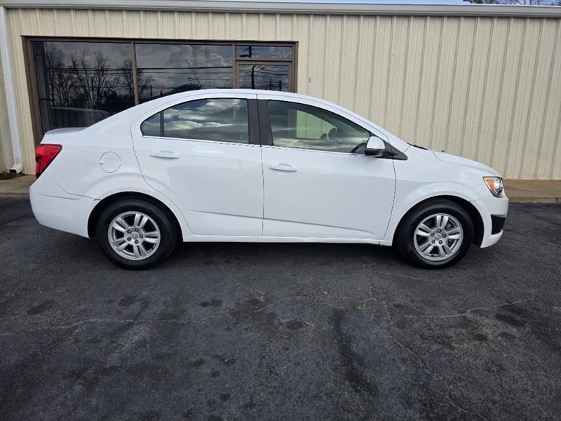 Chevrolet Sonic LT Auto Sedan 2016