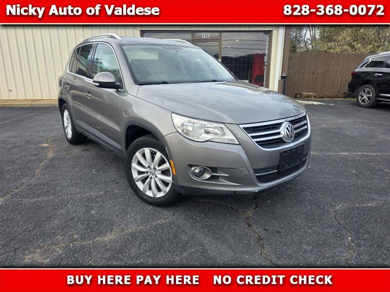 Volkswagen Tiguan S 2011