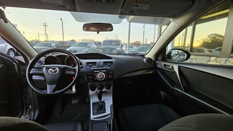 Mazda MAZDA3 i Sport 4-Door 2011