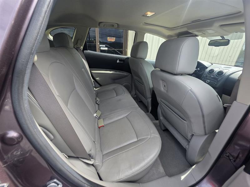 Nissan Rogue S AWD 2010