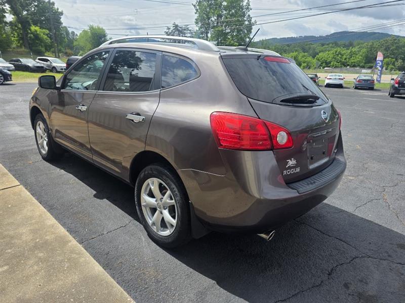 Nissan Rogue S AWD 2010