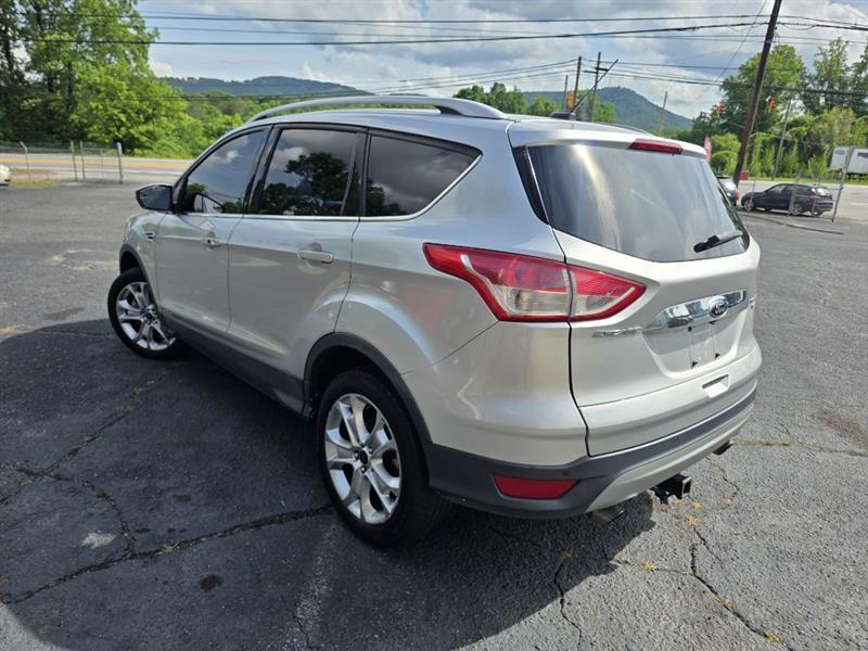 Ford Escape Titanium 4WD 2015
