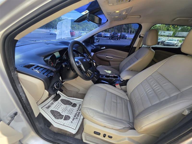 Ford Escape Titanium 4WD 2015