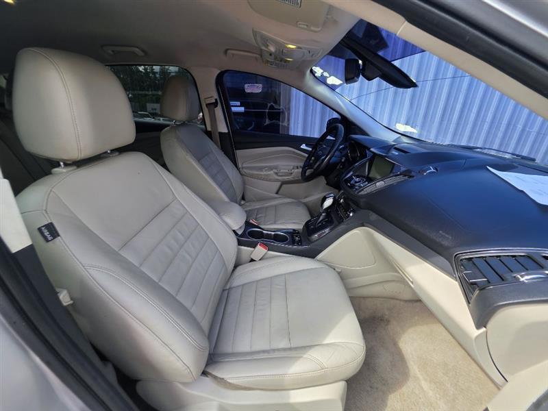 Ford Escape Titanium 4WD 2015