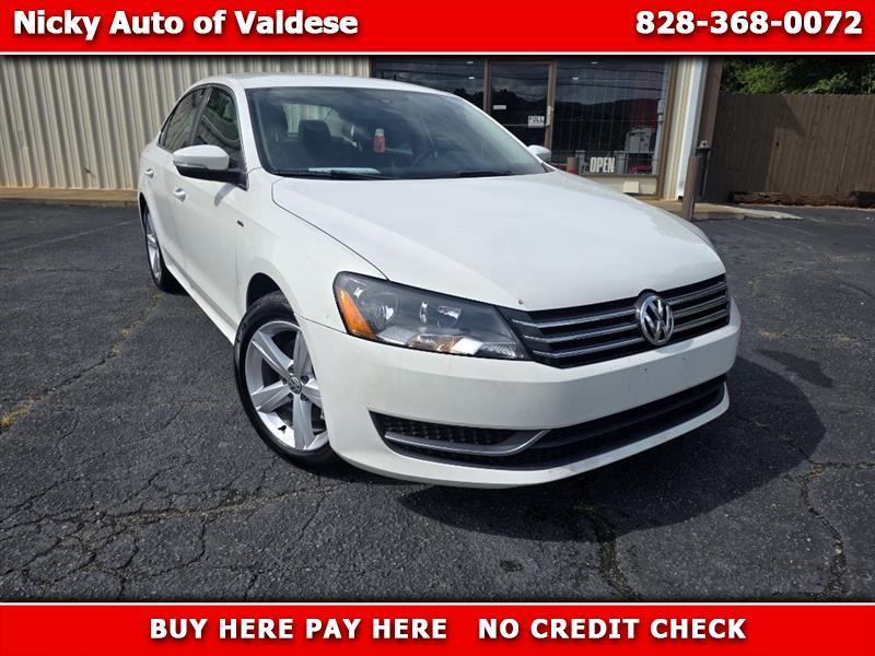 Volkswagen Passat 1.8T S AT 2014