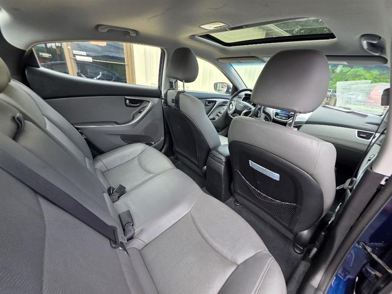 Hyundai Elantra GLS M/T 2013
