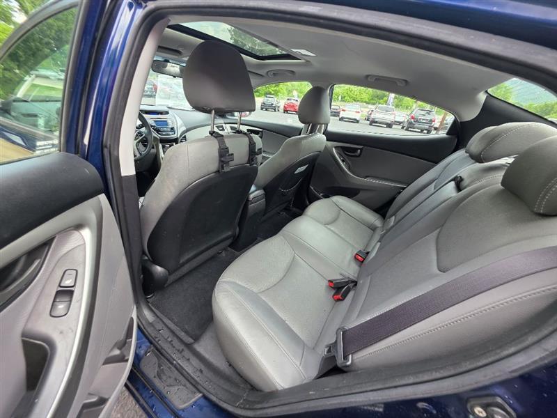 Hyundai Elantra GLS M/T 2013