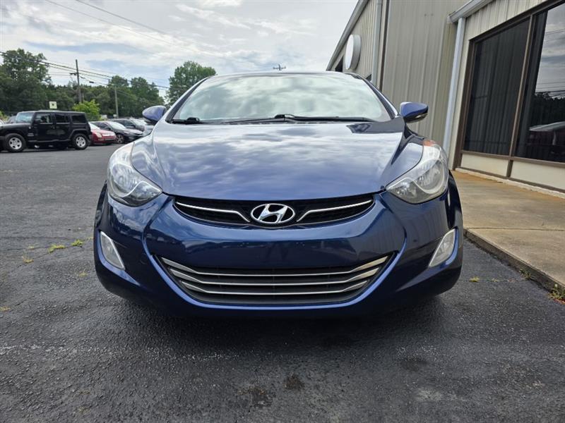 Hyundai Elantra GLS M/T 2013
