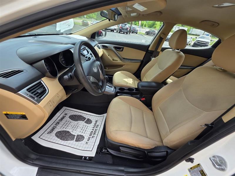 Hyundai Elantra GLS M/T 2013