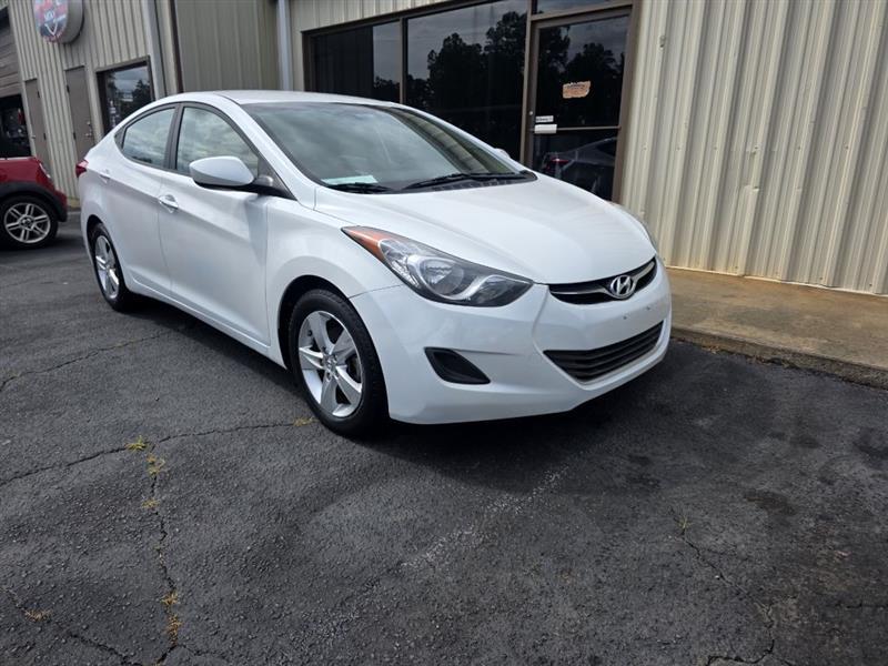 Hyundai Elantra GLS M/T 2013