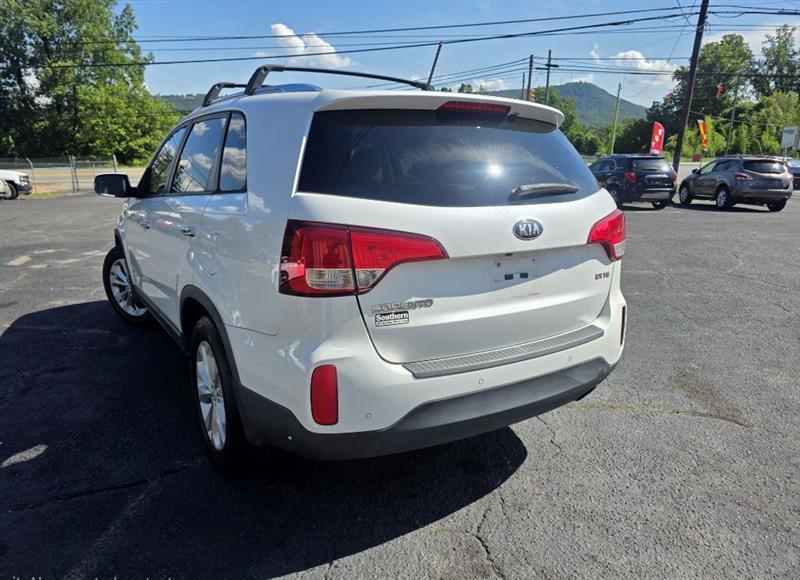 Kia Sorento EX V6 2WD 2015