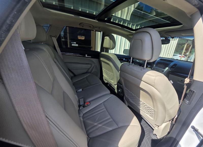 Kia Sorento EX V6 2WD 2015