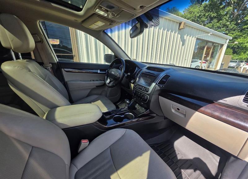 Kia Sorento EX V6 2WD 2015