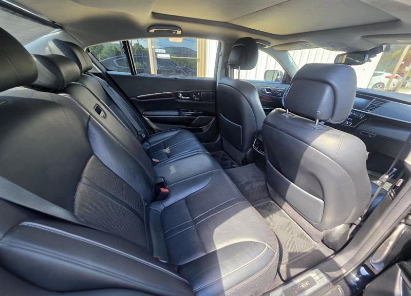 Kia K900  2015