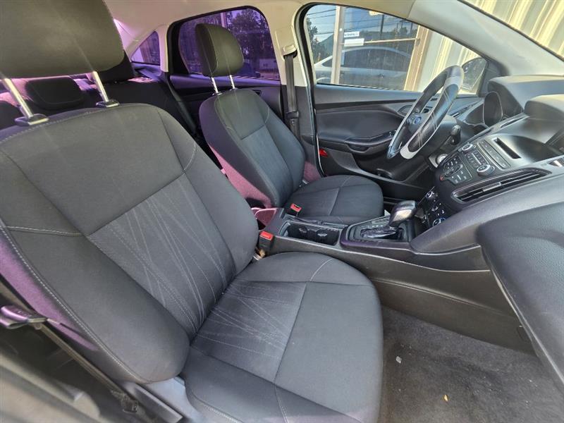 Ford Focus S Sedan 2016