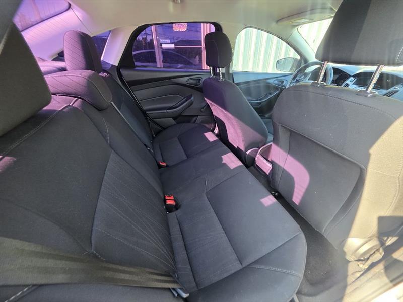 Ford Focus S Sedan 2016