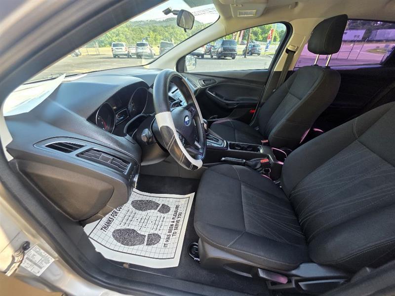 Ford Focus S Sedan 2016