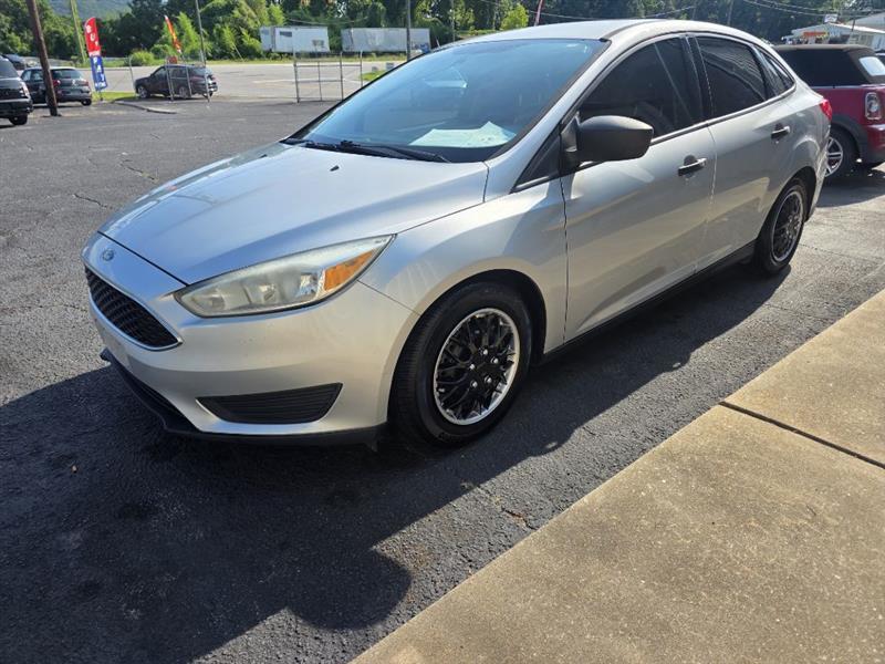 Ford Focus S Sedan 2016