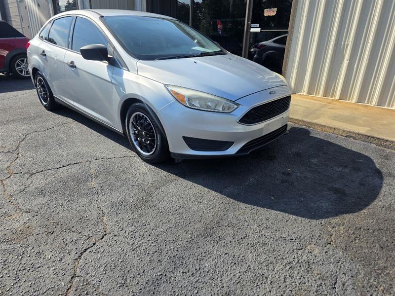 Ford Focus S Sedan 2016