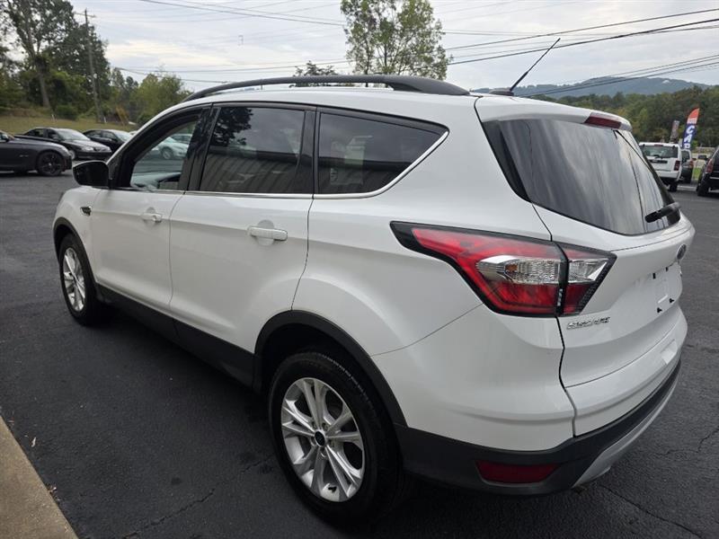 Ford Escape SE FWD 2018
