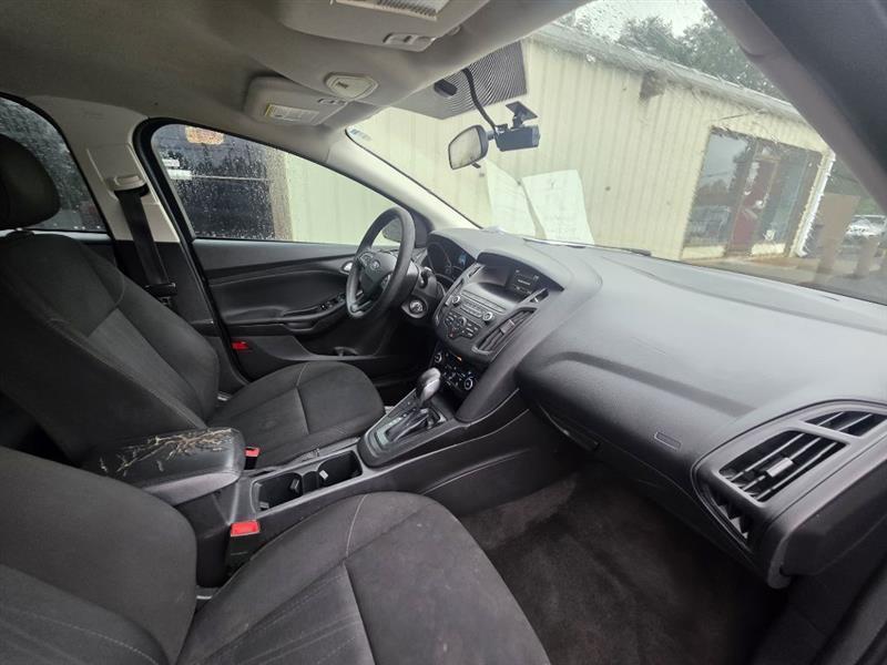 Ford Focus SE Sedan 2018