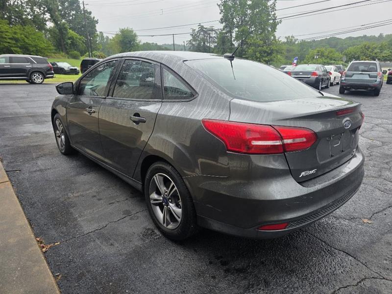 Ford Focus SE Sedan 2018