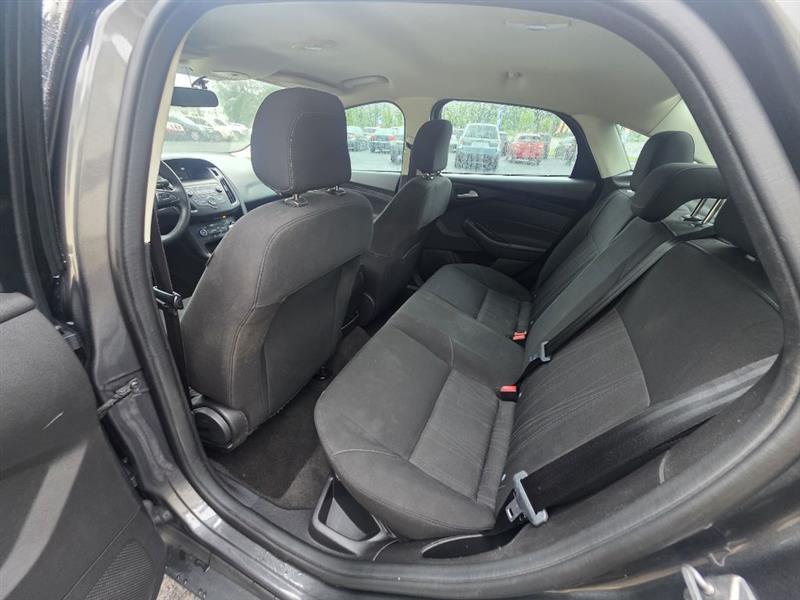 Ford Focus SE Sedan 2018