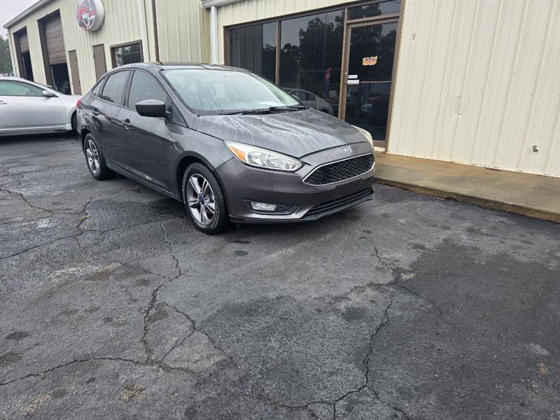 Ford Focus SE Sedan 2018